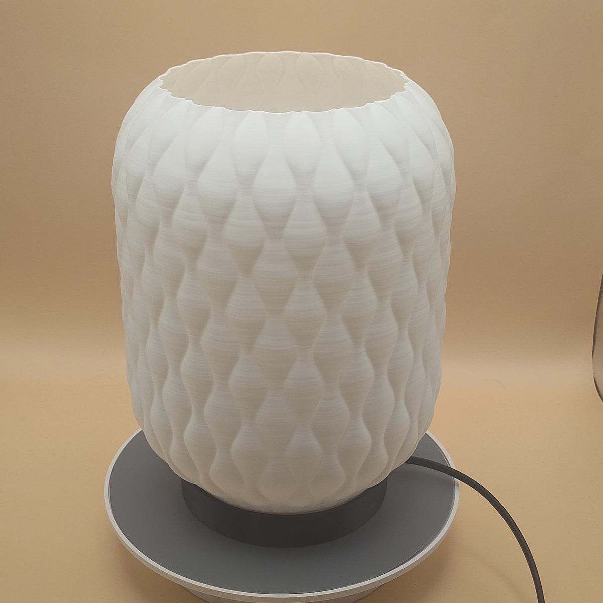 3D Printed Serene Wave Table Lamp, Diamond Lattice Accent Light, Funky Danish Pastel Bedside Lamp, Modern Textured Geometric Desk Light