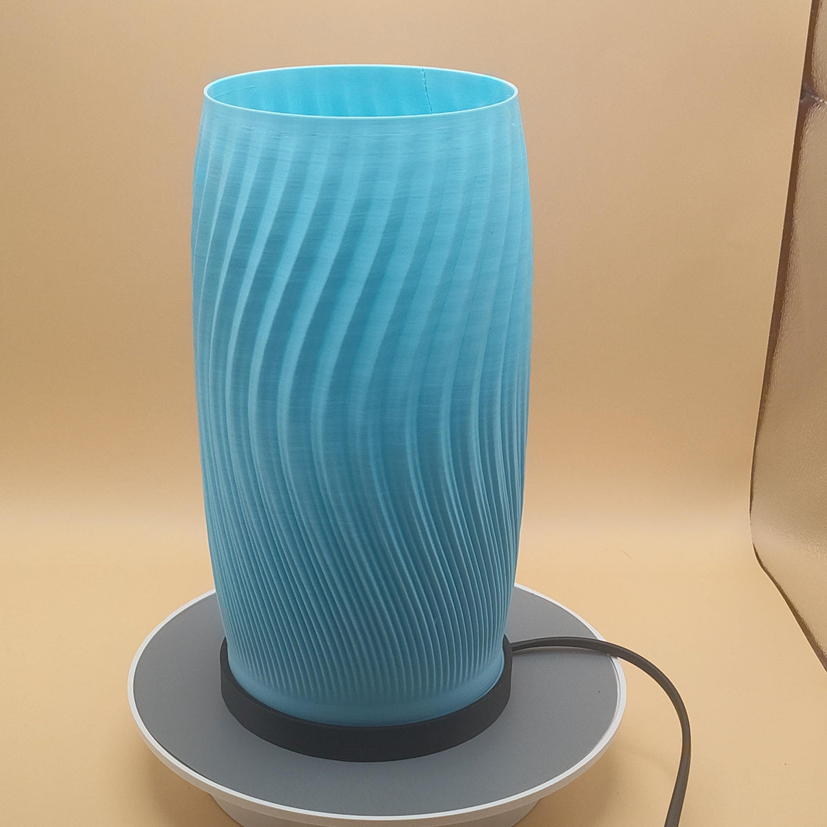 3D Printed Flow Curve Table Lamp, Wavy Organic Modernist Desk Light, Funky Dopamine Decor Bedside Lamp, Retro Cyberpunk Accent Light