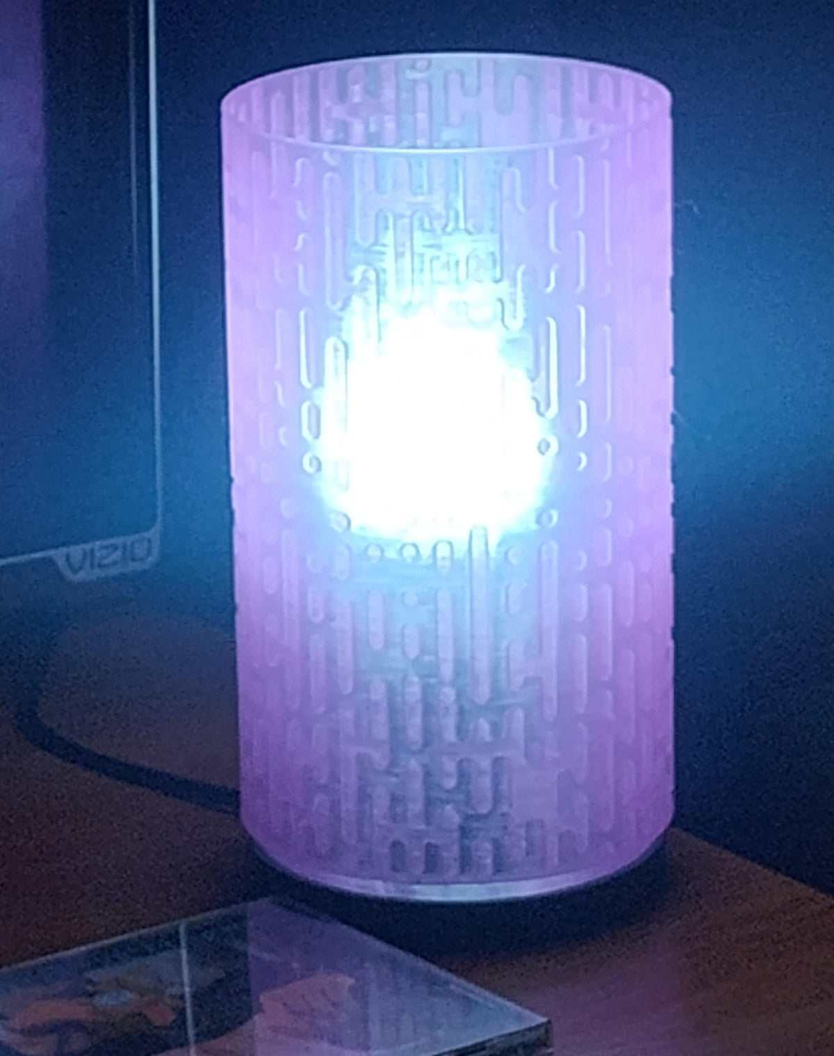 3D Printed Pixel Glow Table Lamp, Retro Gaming Desk Light, Cyberpunk Tech Nightlight, Funky Voxel Pixelated Geometric Accent Lamp