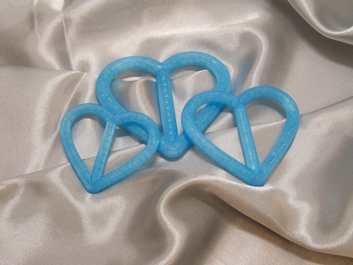 3D Printed Crystal Heart Shirt Clips, Pack Of 3 Sizes (50-70mm)